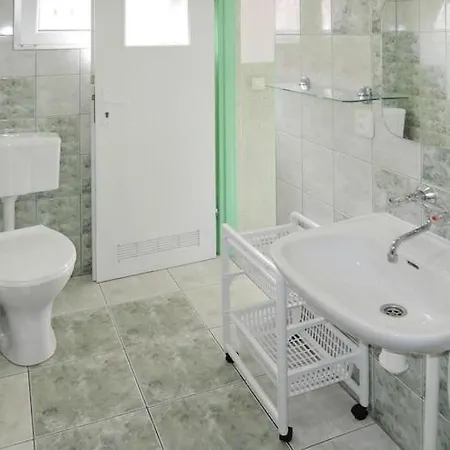 Holiday home Beautiful With A Fenced Yard,