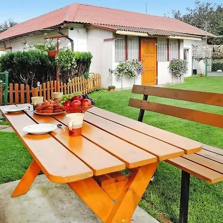 Holiday home Beautiful With A Fenced Yard, *